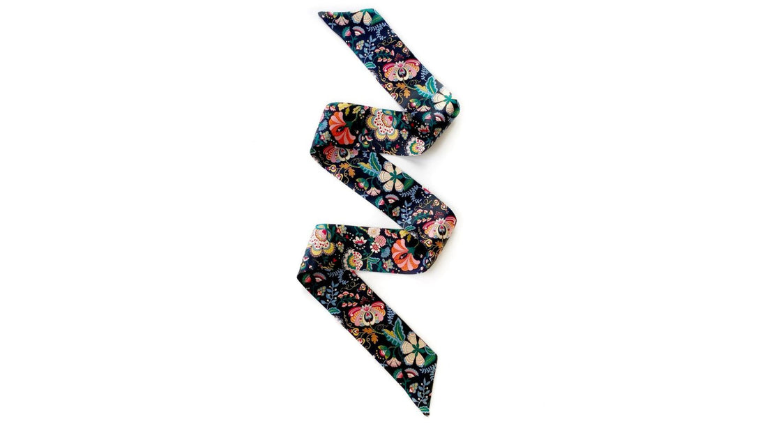 4 Ways to Style a Silk Skinny Scarf in the Classic Twilly Format