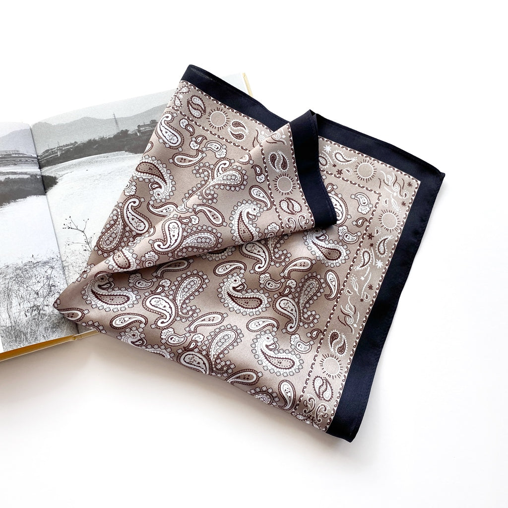 Paisley print silk scarf - Taupe