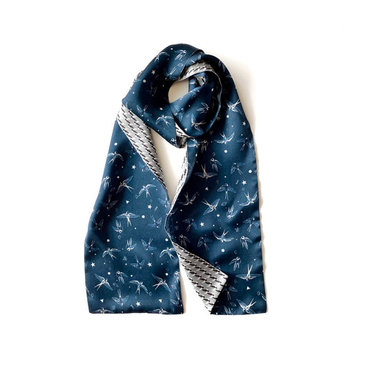 Swallow bird print reversible silk scarf - Navy