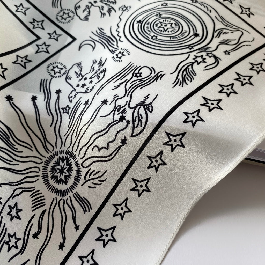 Stars print silk scarf - White